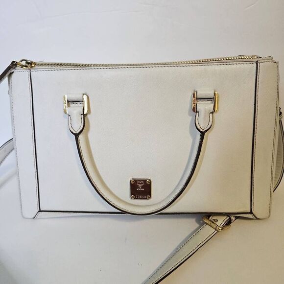 MCM bag, white leather, crossbody/shoulder. - Picture 1 of 10